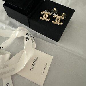 CHANEL gold tone Earrings authentic